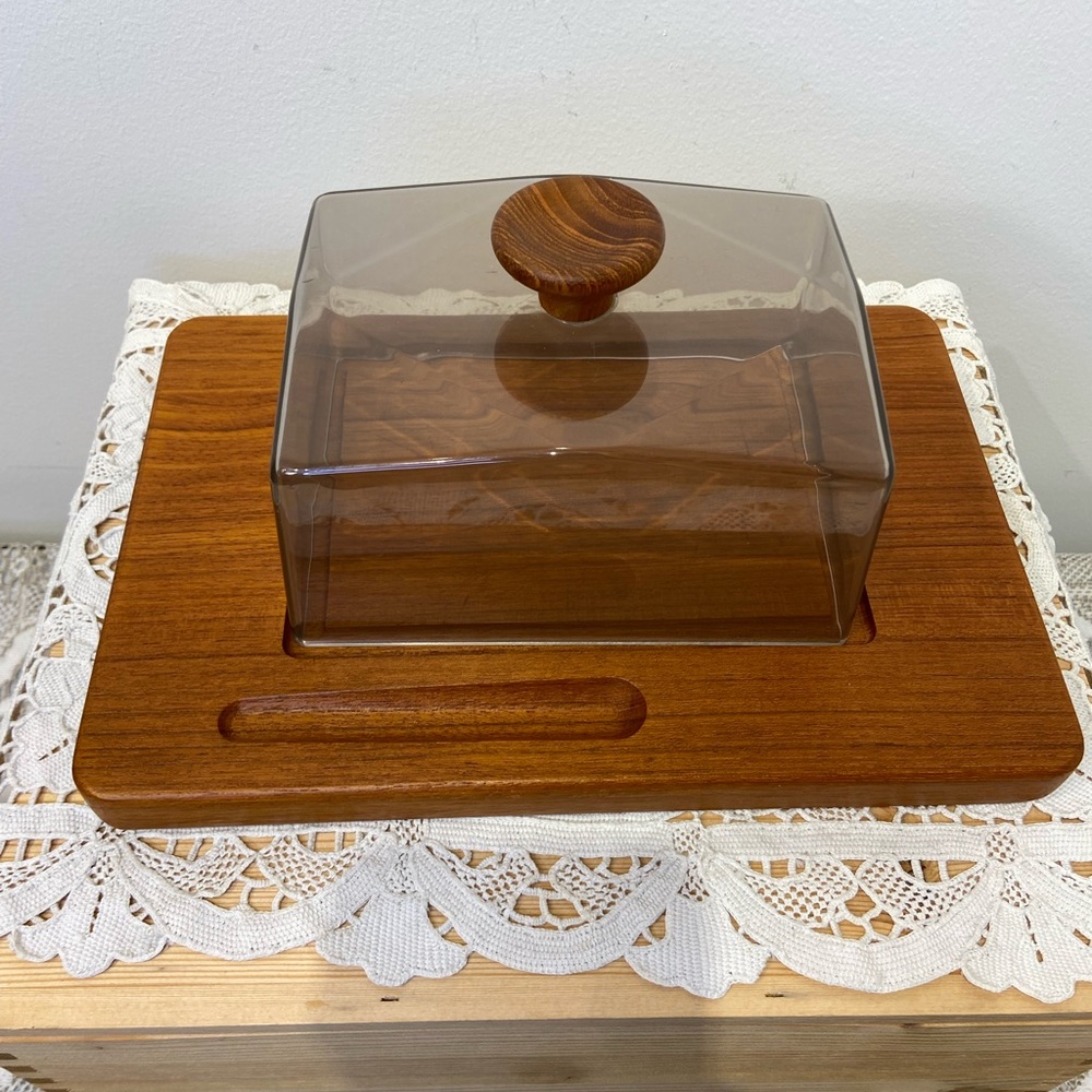 Danish Teak Wood Cheese Dome - Picture 3 of 9